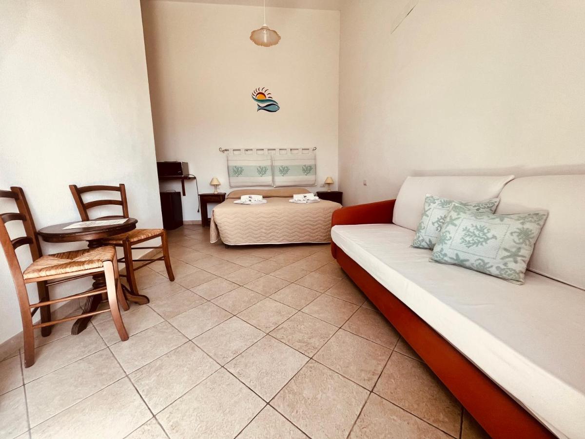 La Striscia Larga Bed & Breakfast San Pasquale Luaran gambar